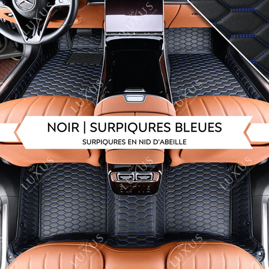 Tapis de Sol Premium Sur Mesure en 3D | Motif Nid d'Abeille | Noir et Surpiqures Bleues