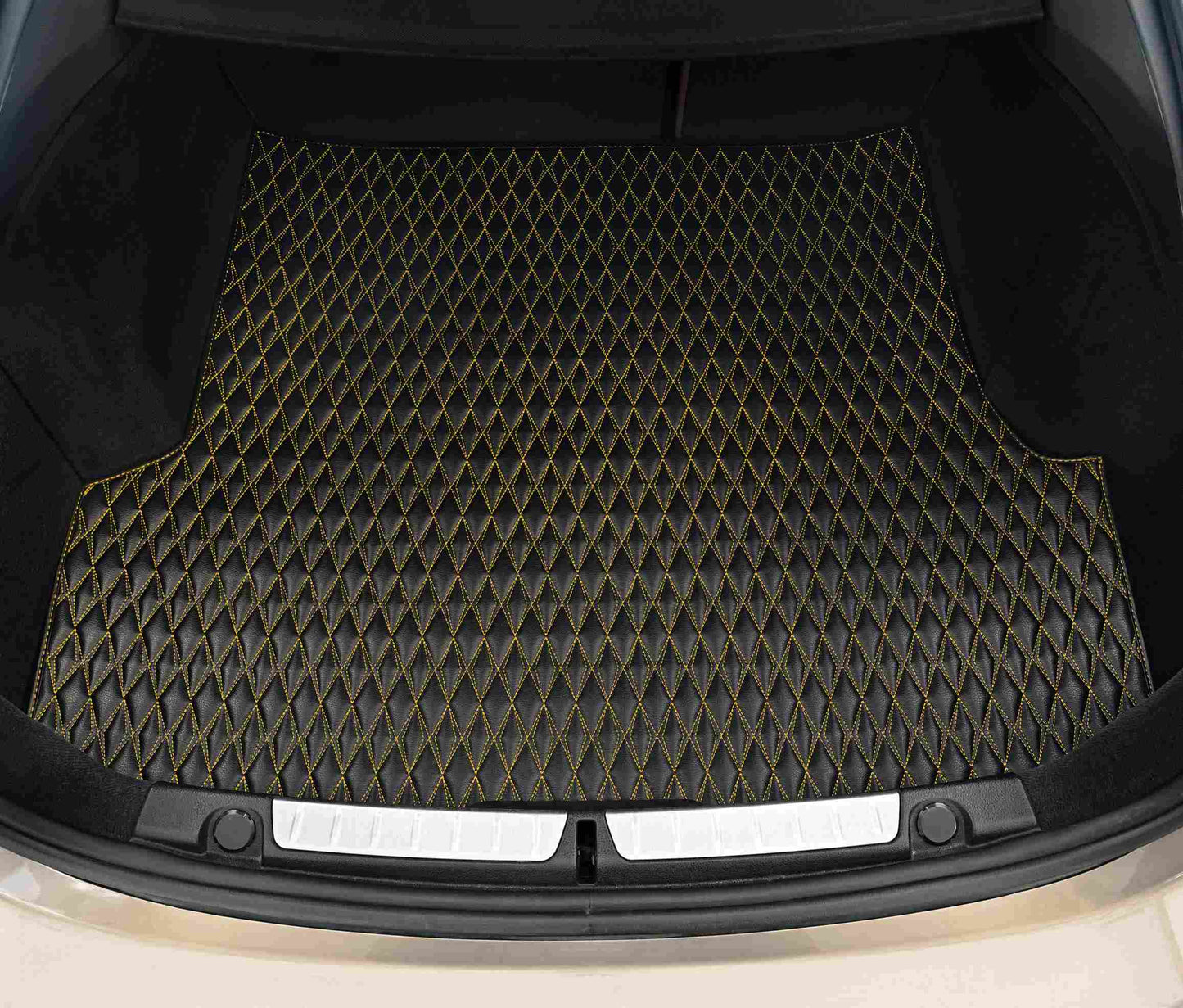 OFFERT: Tapis de coffre premium sur mesure | Motif double losange