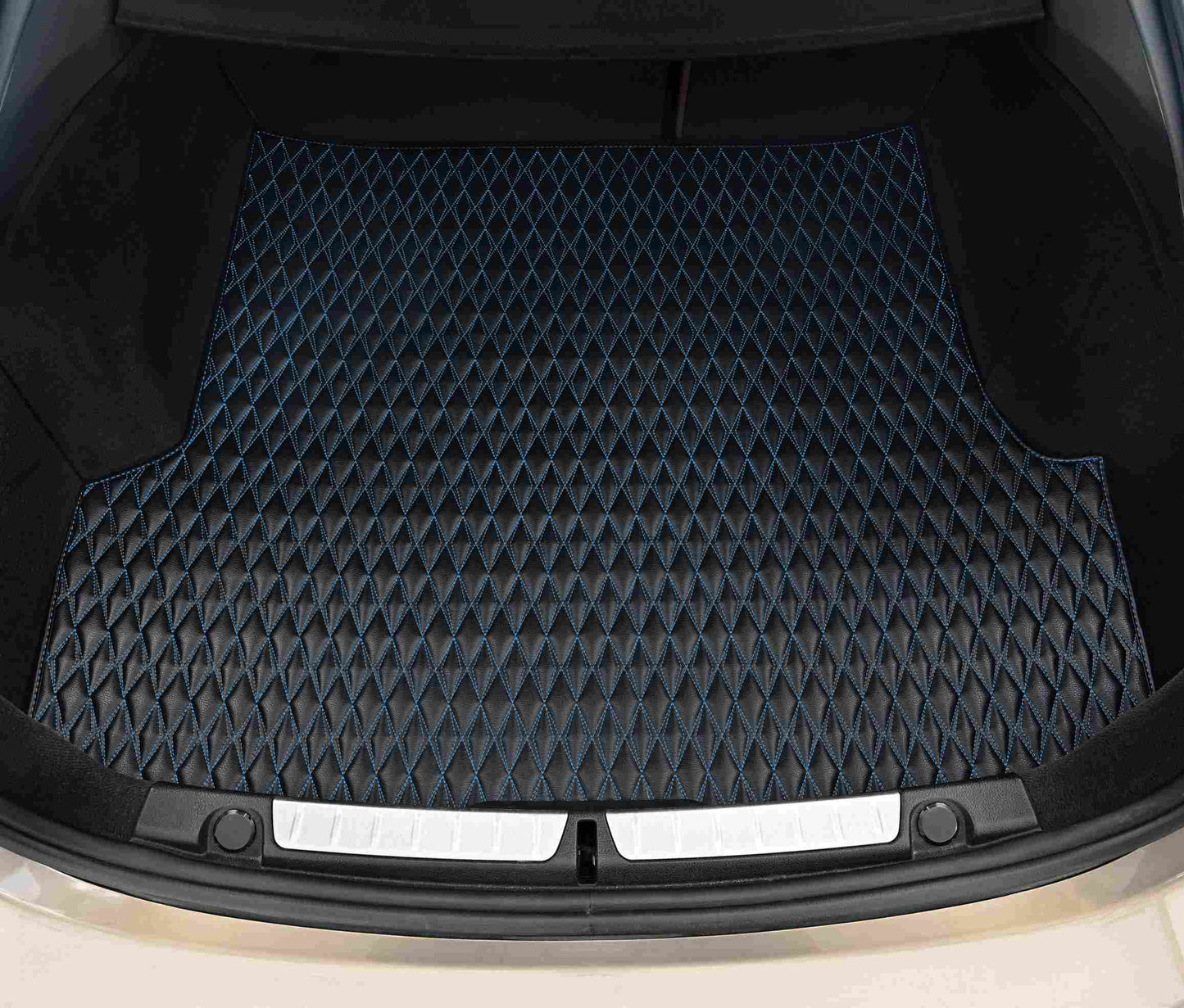 OFFERT: Tapis de coffre premium sur mesure | Motif double losange