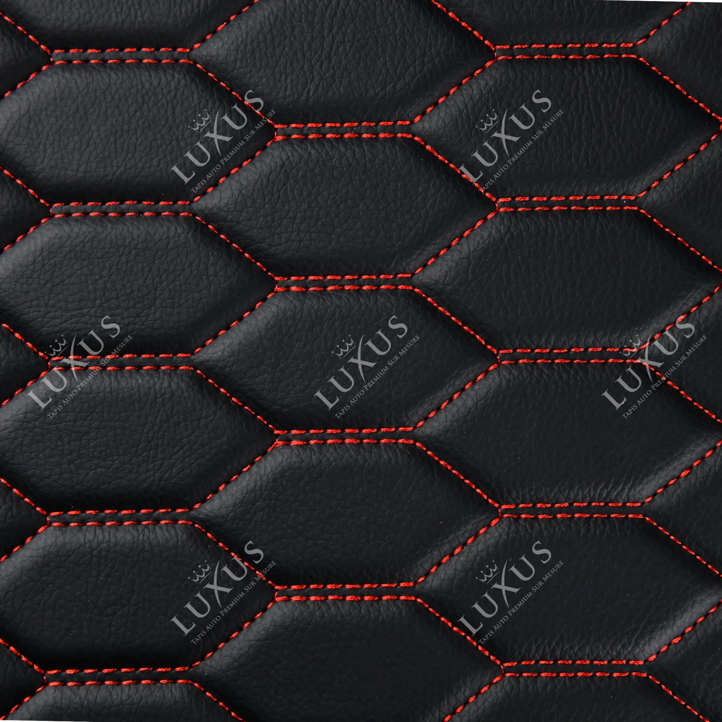 Tapis de Coffre Premium Sur Mesure | Motif Nid d'Abeille | Noir et Surpiqures Rouges